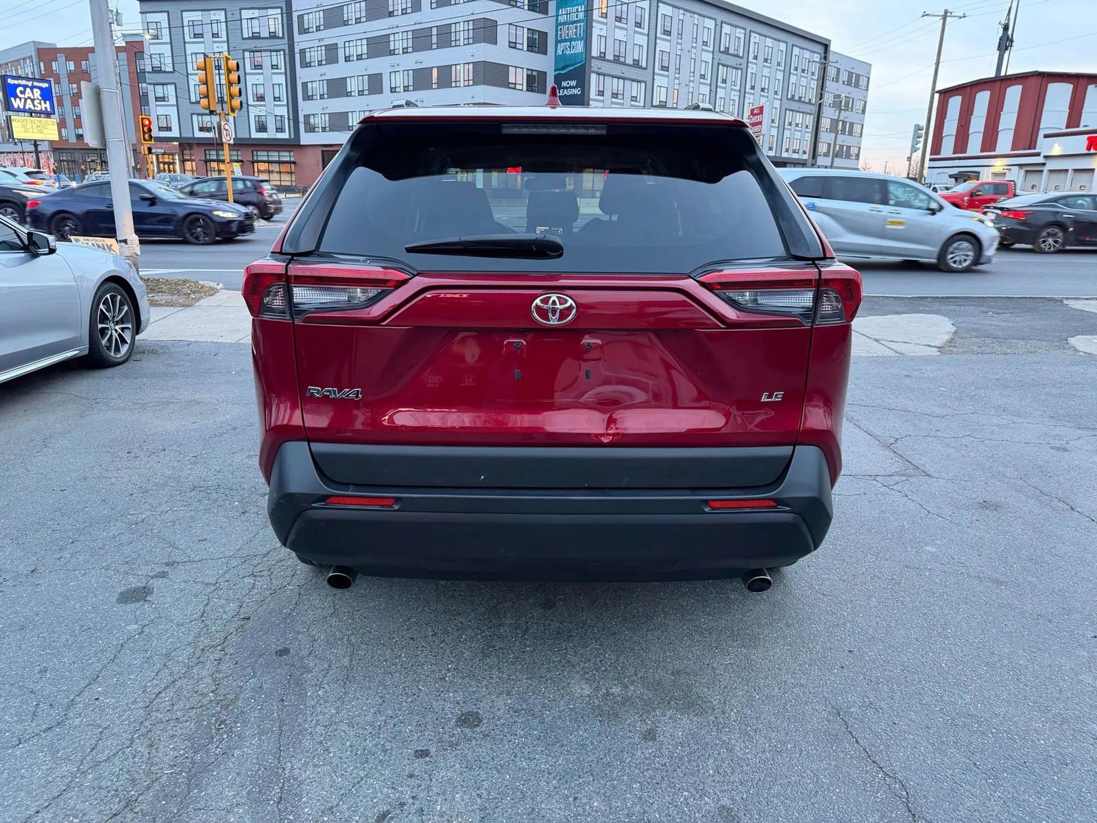 Used 2019 Toyota RAV4 LE image 5