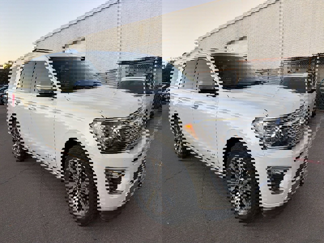 Used 2021 Ford Expedition Platinum image 2