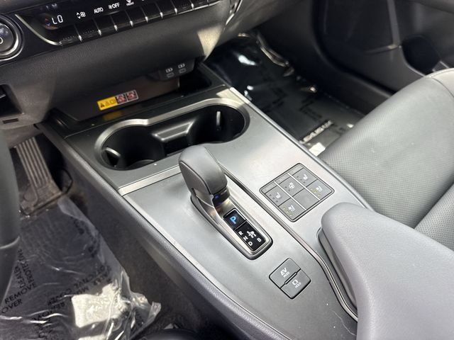Used 2025 Lexus UX 300h AWD w/ Accessory Package (Z2) image 21