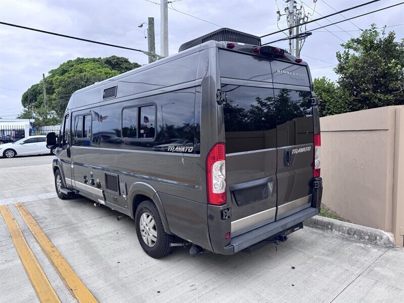 Used 2016 RAM ProMaster 3500 w/ Premium Appearance Group FWD image 6