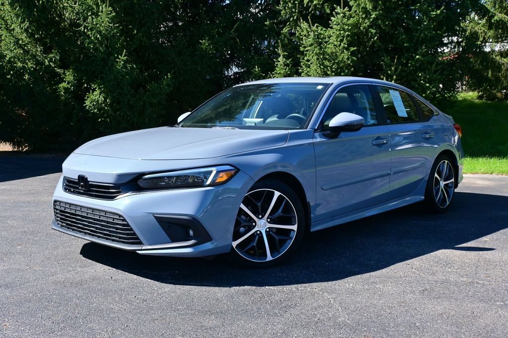 Used 2024 Honda Civic Touring image 2