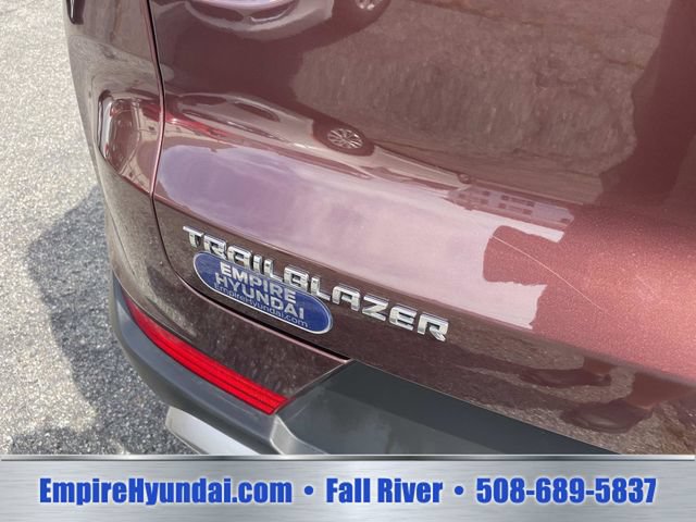 Used 2023 Chevrolet TrailBlazer LT w/ Convenience Package FWD image 5