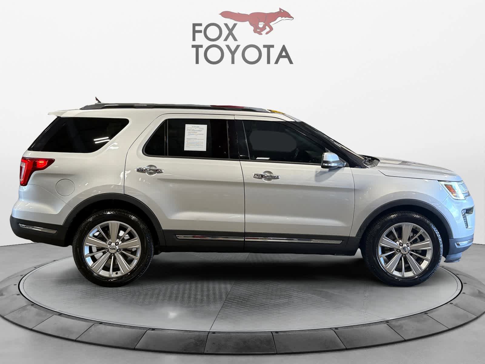 Used 2019 Ford Explorer Limited w/ Class III Trailer Tow Package image 7