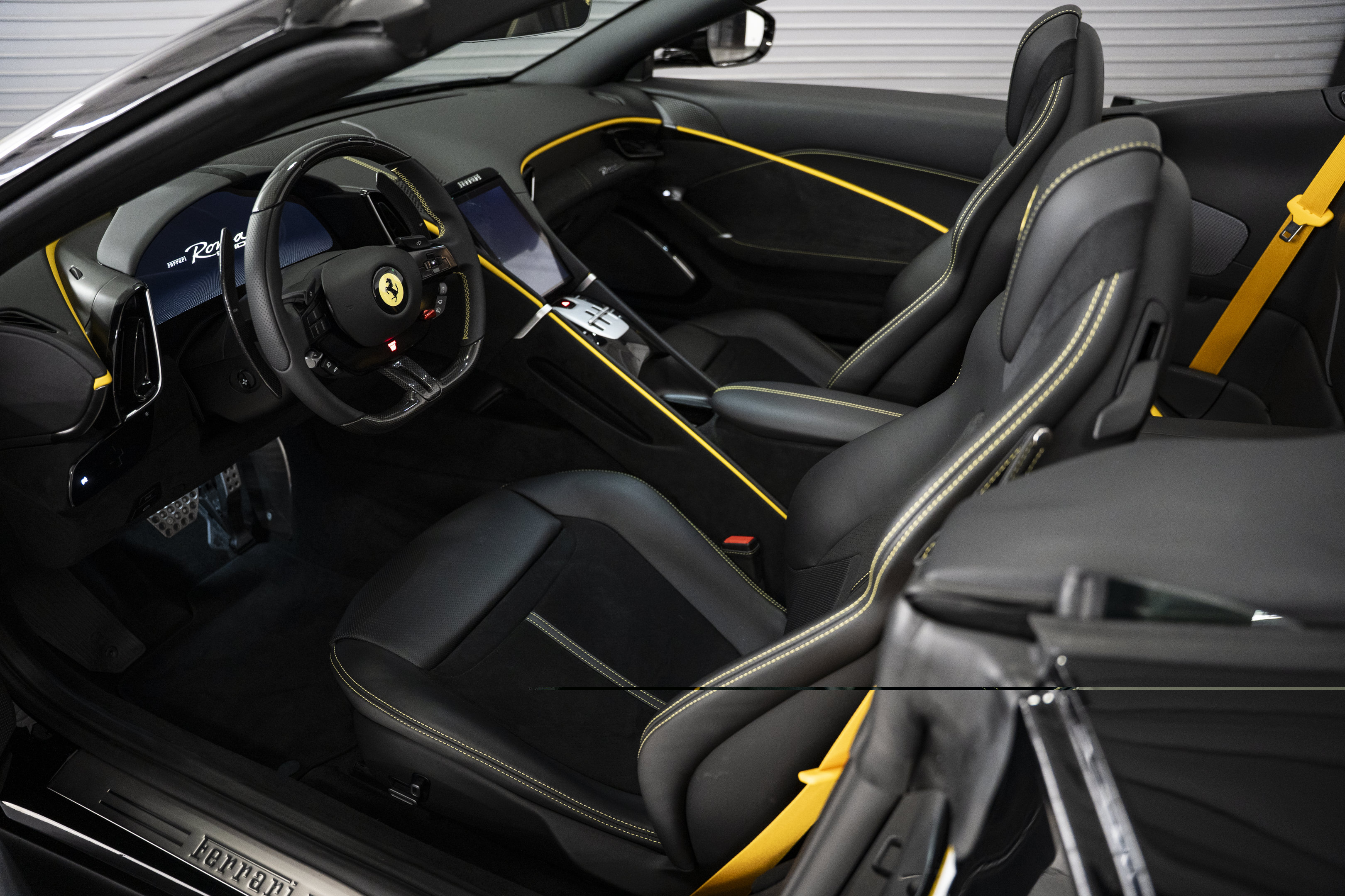 Used 2026 Ferrari Roma Spider RWD image 29