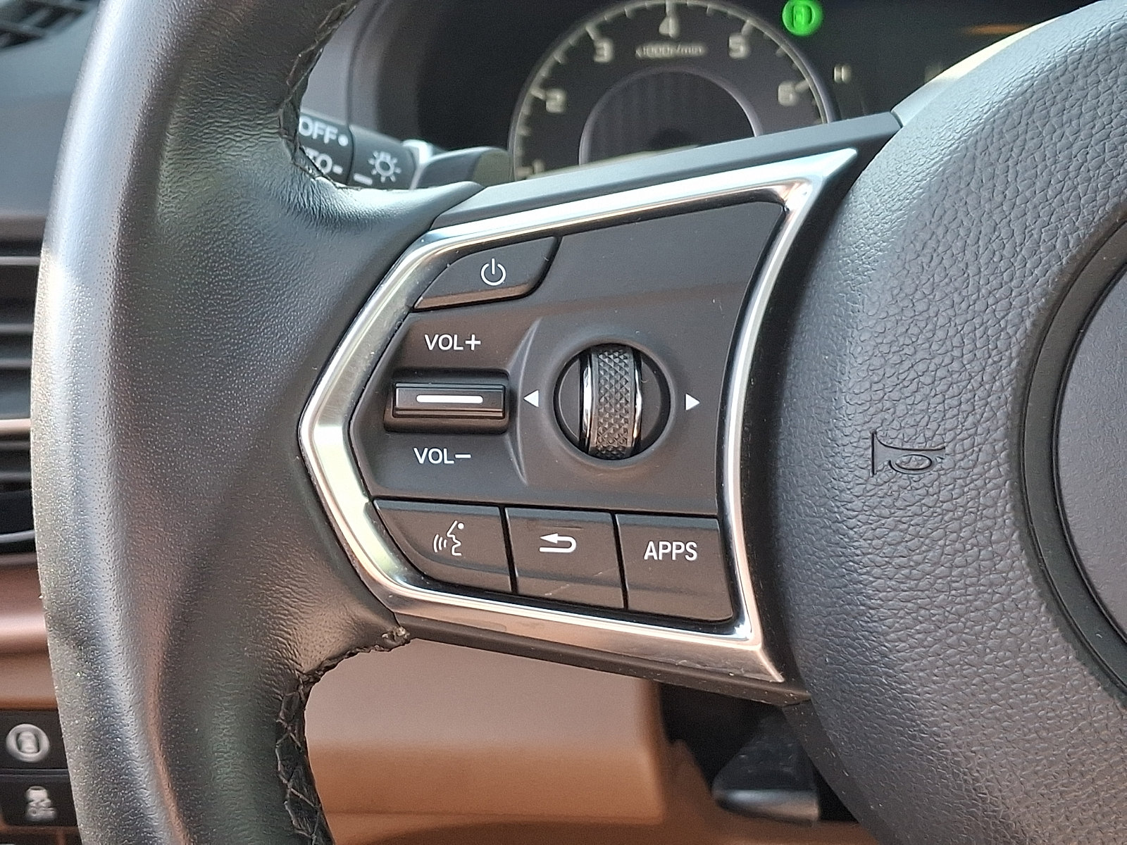 Certified 2024 Acura RDX w/ Technology Package AWD/4WD image 23