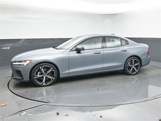 Used 2024 Volvo S60 B5 Ultimate image 4