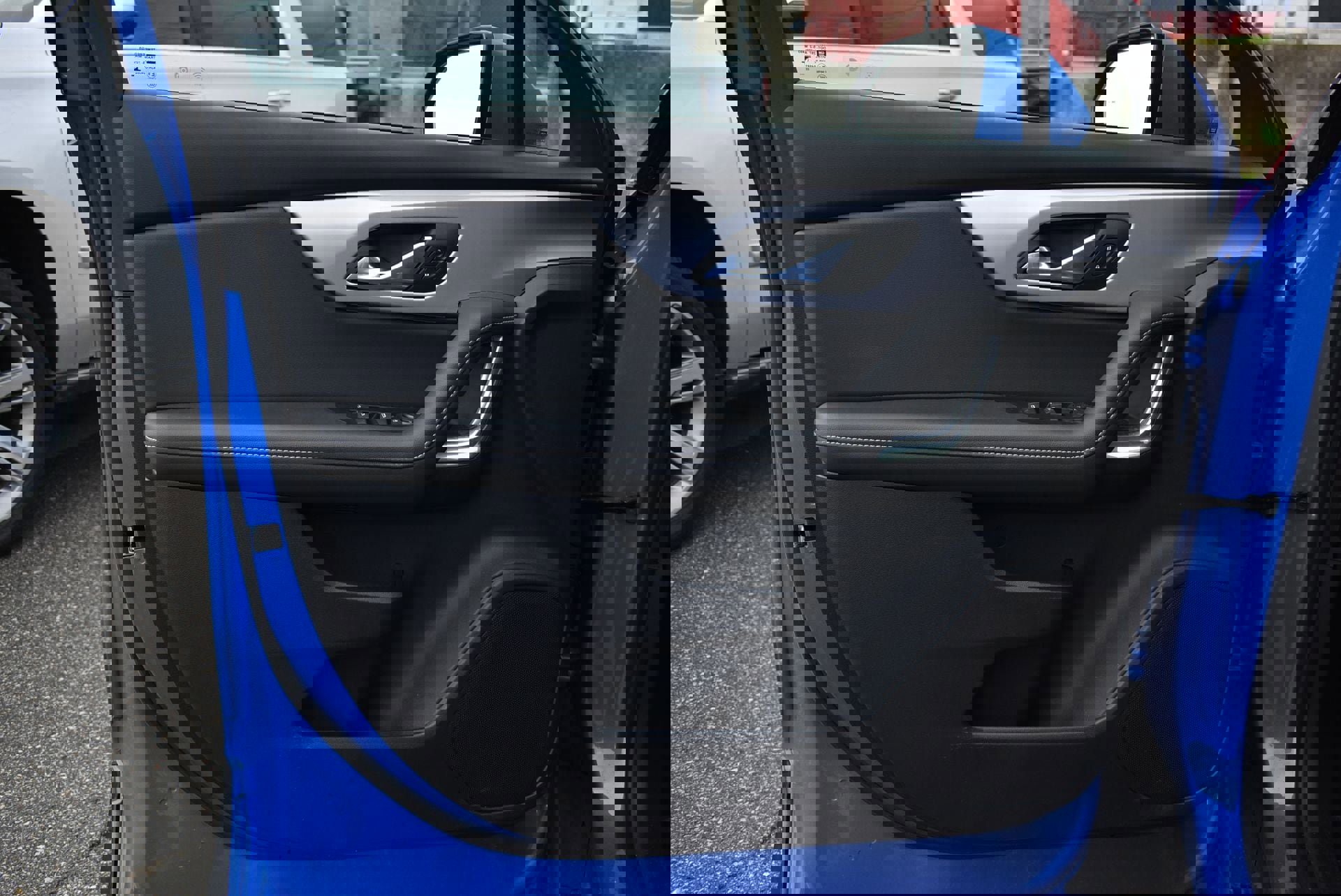 Used 2024 Chevrolet Blazer LT w/ Driver Confidence Package FWD image 12