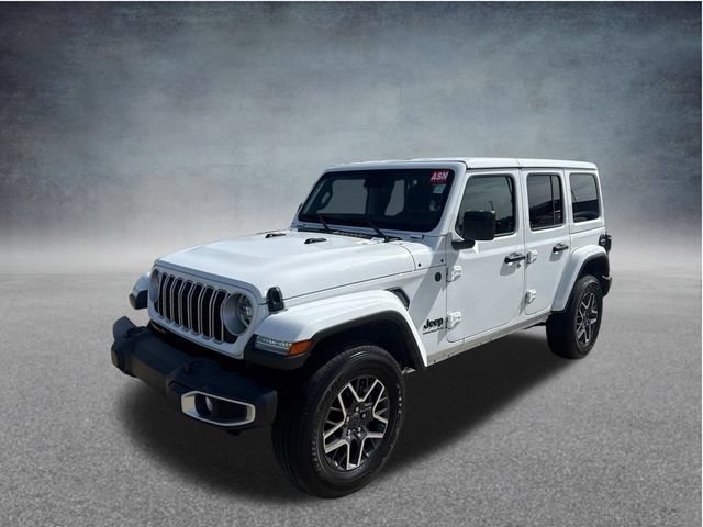 Used 2025 Jeep Wrangler Unlimited Sahara AWD/4WD image 3