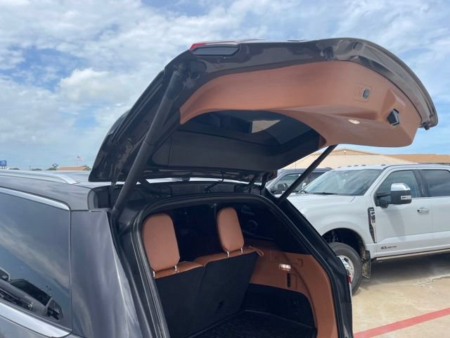 Used 2024 Lincoln Aviator Black Label AWD/4WD image 18