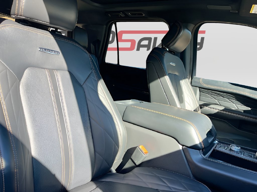 Used 2024 Ford Expedition Platinum AWD/4WD image 31