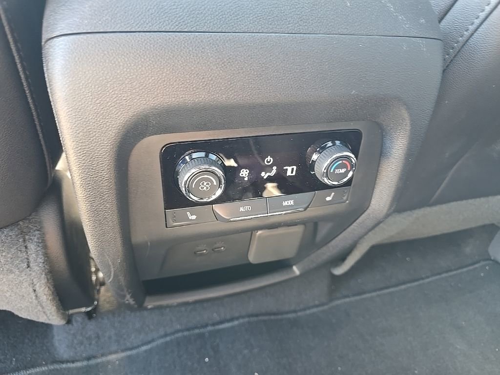 Used 2025 Chevrolet Traverse RS w/ LPO, Floor Liner Package AWD/4WD image 19