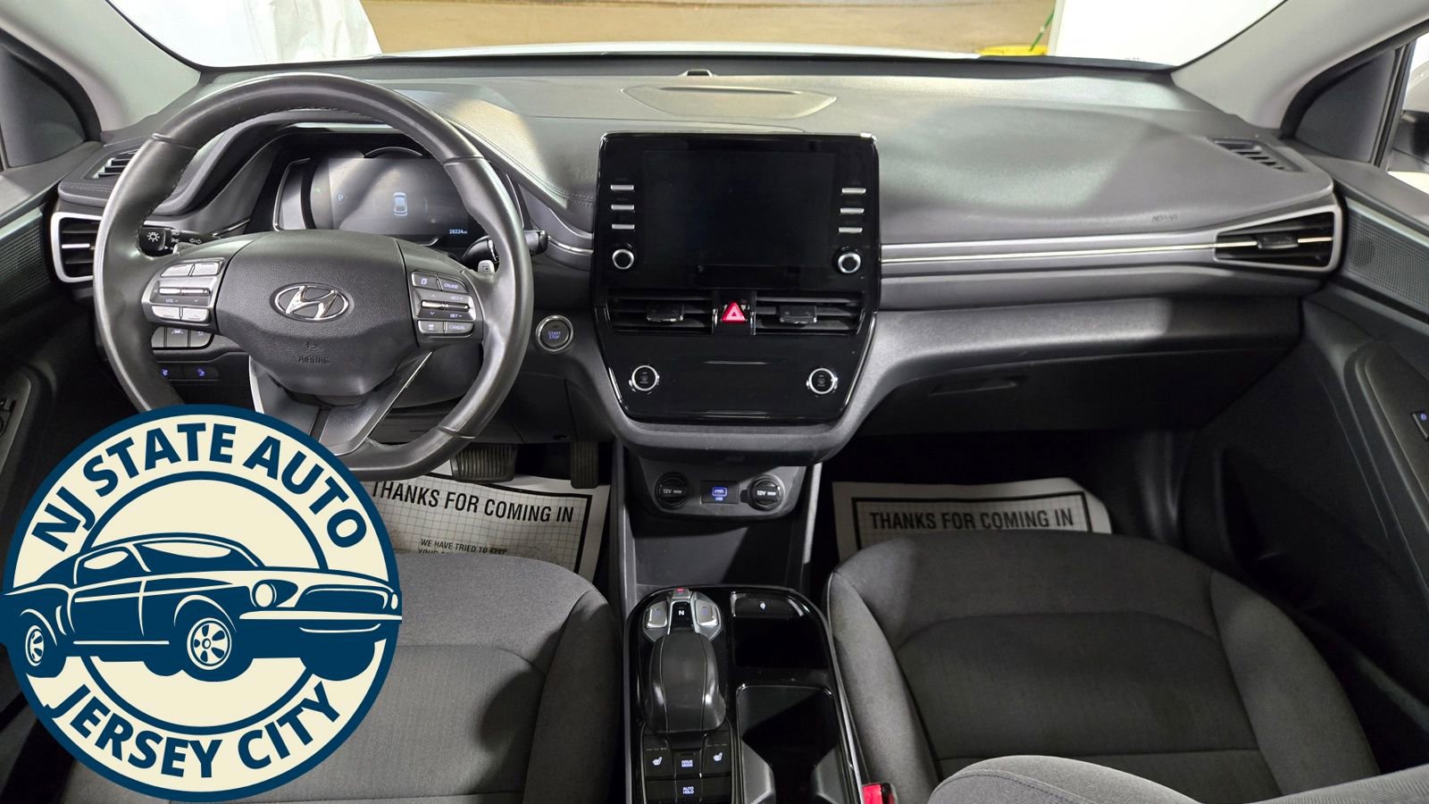 Used 2021 Hyundai Ioniq SE FWD image 25