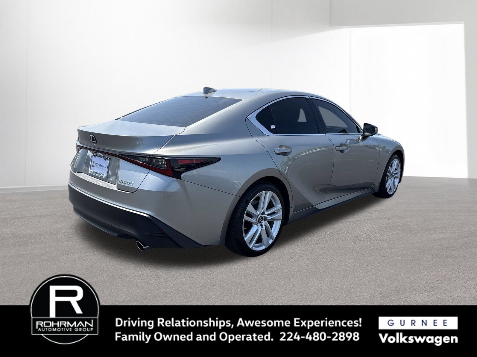 Used 2022 Lexus IS 300 w/ Accessory Package RWD image 9