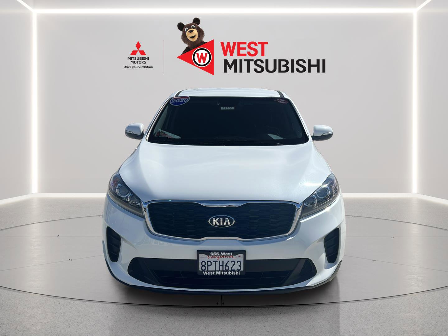 Used 2020 Kia Sorento LX FWD image 2