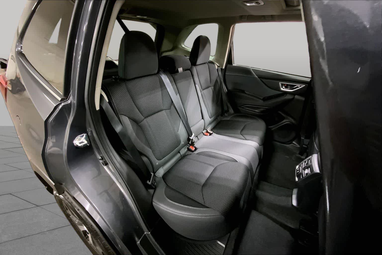 Used 2024 Subaru Forester Premium AWD/4WD image 20