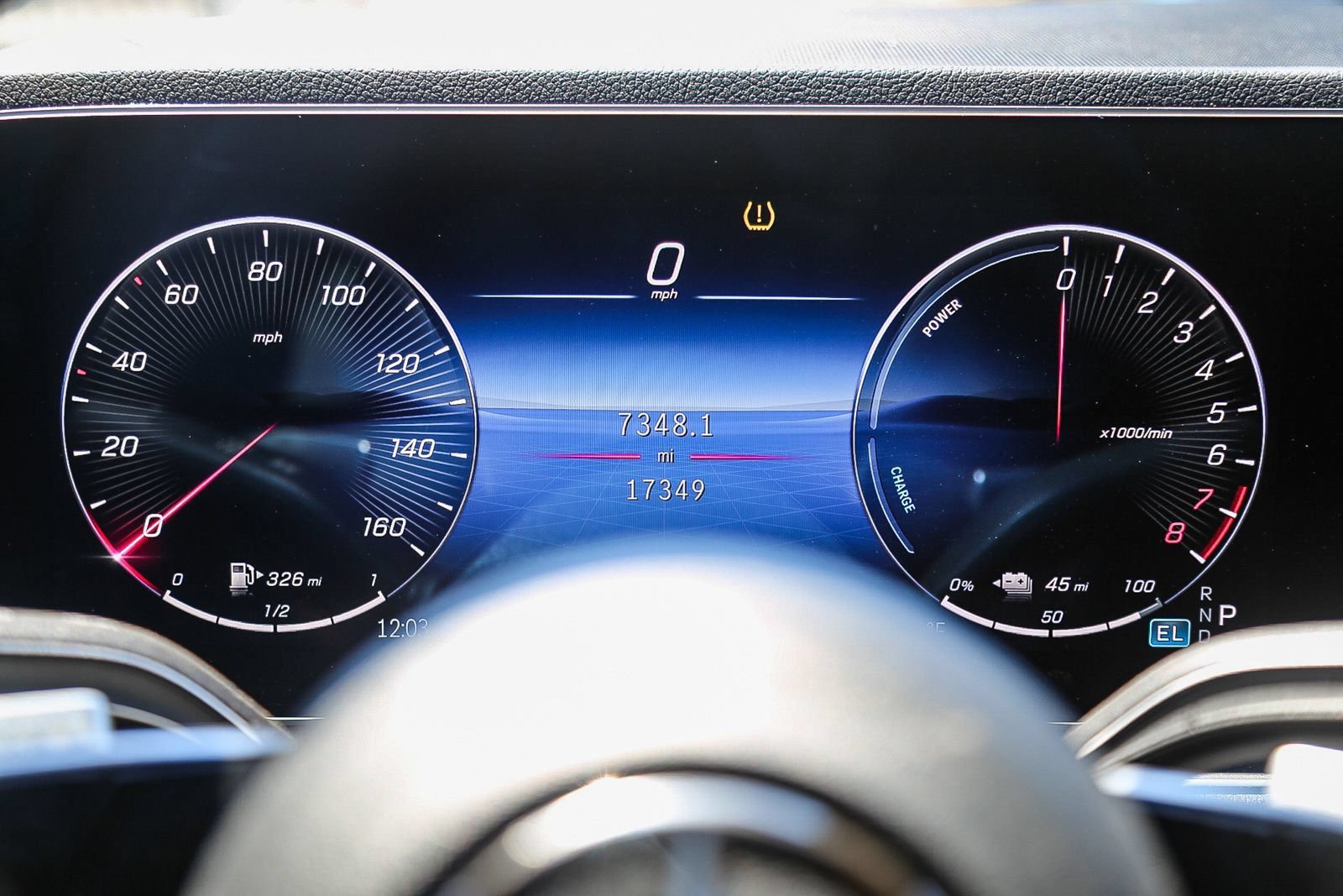 Used 2025 Mercedes-Benz GLE 450e 4MATIC w/ AMG Line Exterior image 6