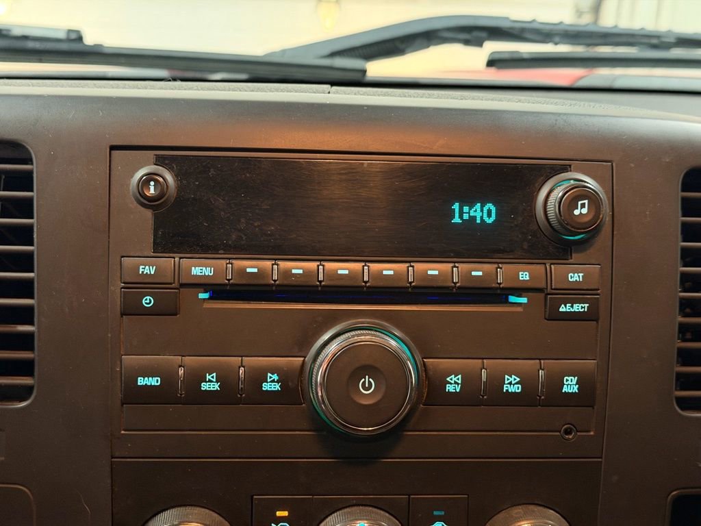 Used 2008 Chevrolet Silverado 1500 LT w/ Suspension Package, Off-Road image 25