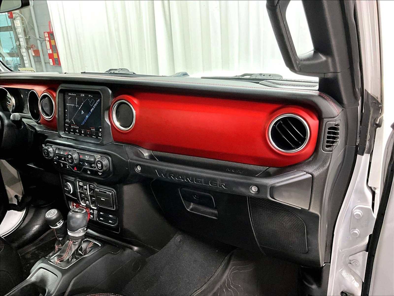 Used 2022 Jeep Wrangler Unlimited Rubicon w/ Xtreme Recon 35" Tire Package image 28