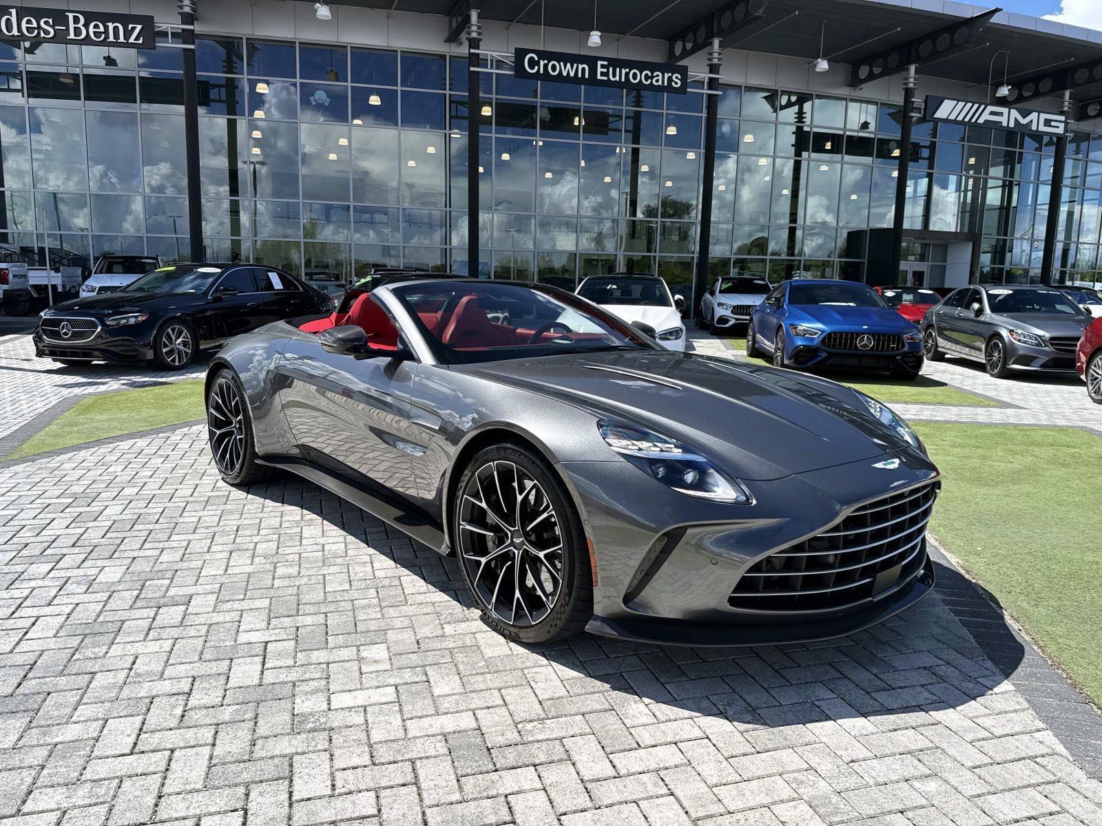 Used 2026 Aston Martin V8 Vantage Coupe RWD image 7