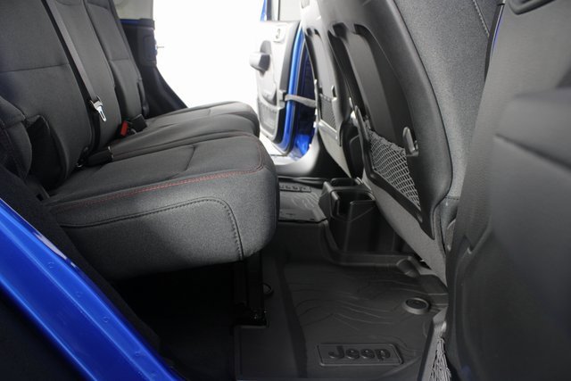 New 2026 Jeep Wrangler Unlimited Rubicon w/ Convenience Group image 18