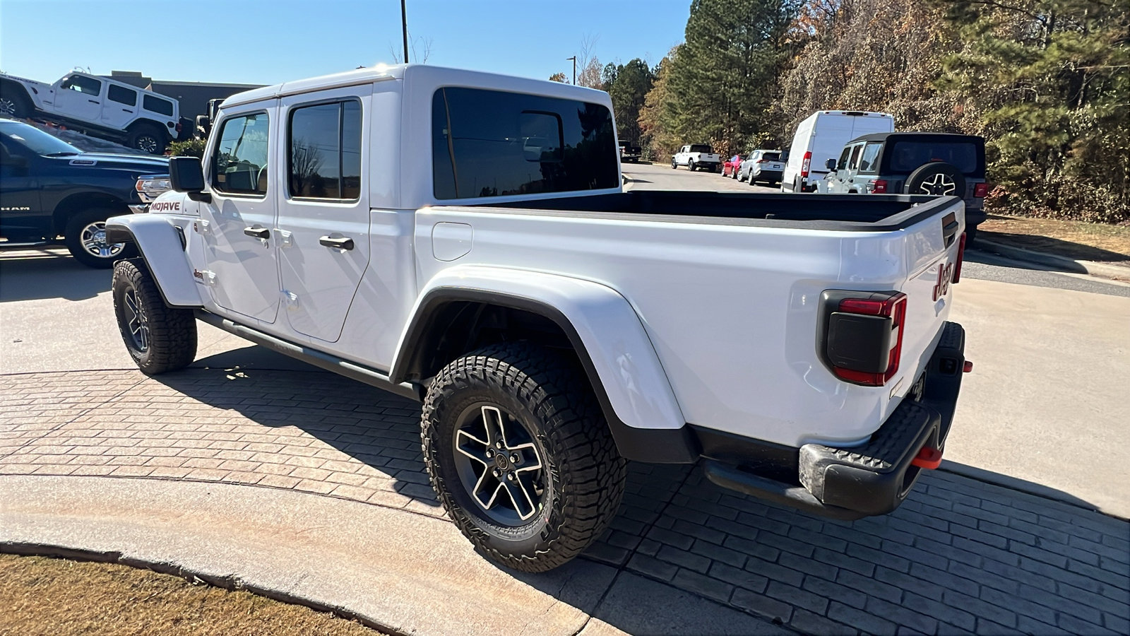 New 2026 Jeep Gladiator Mojave image 10