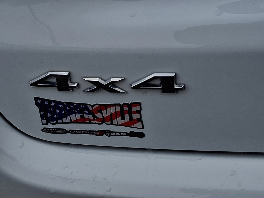 Used 2024 Jeep Compass Limited image 16