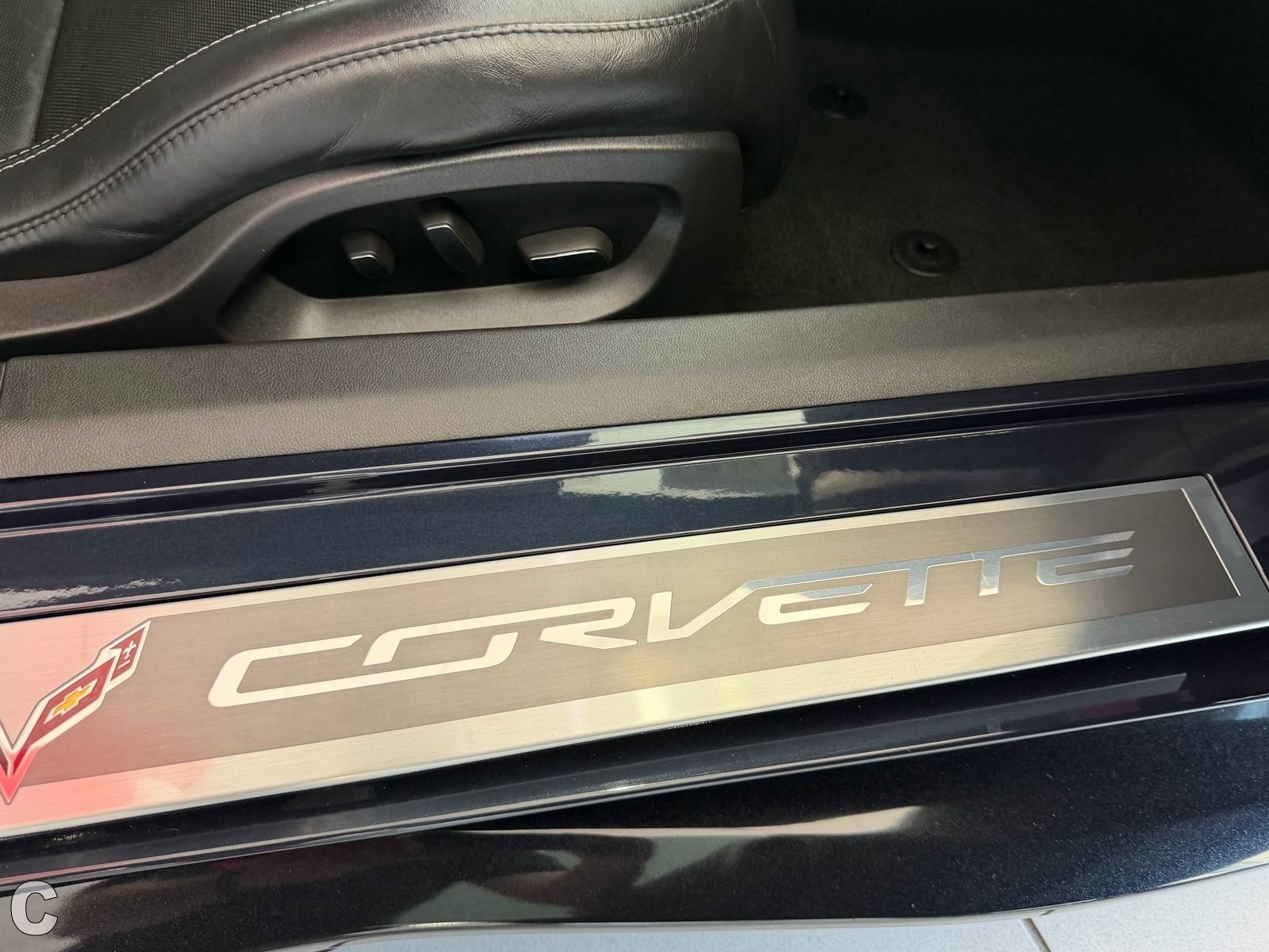 Certified 2015 Chevrolet Corvette Stingray Coupe w/ 3LT Preferred Equipment Group RWD image 15