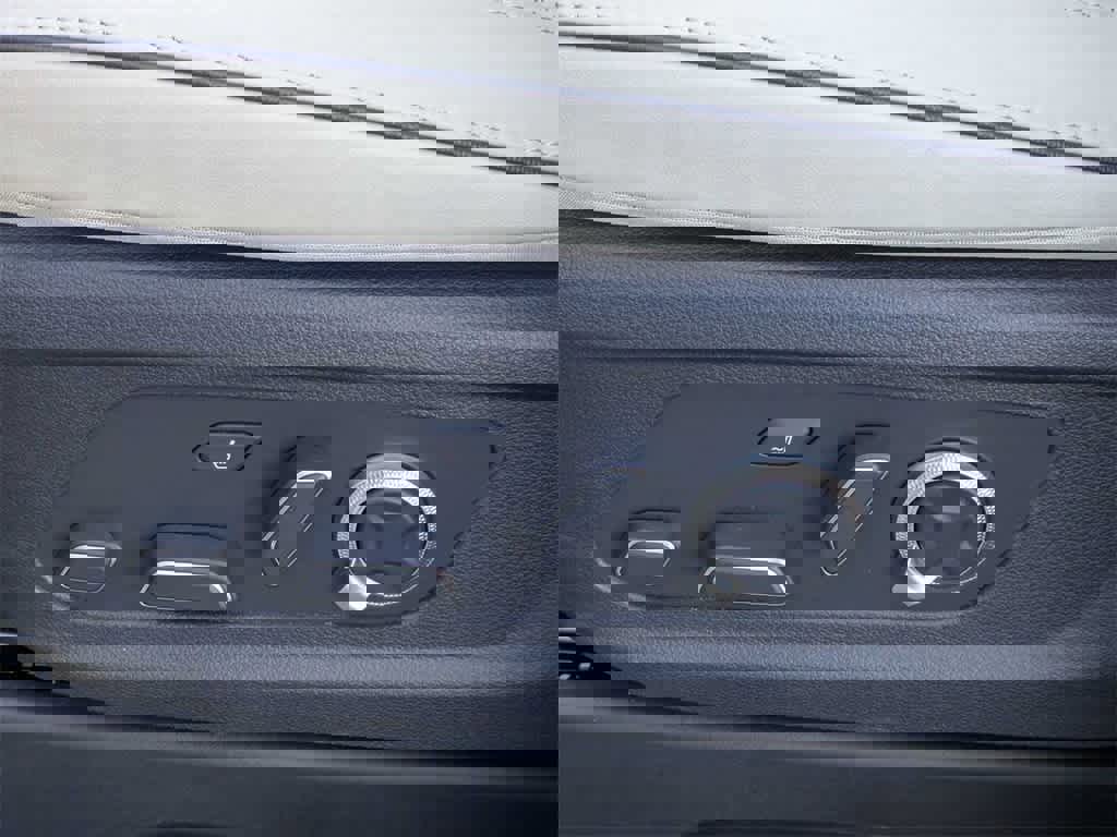 Used 2025 Hyundai Palisade Calligraphy image 15