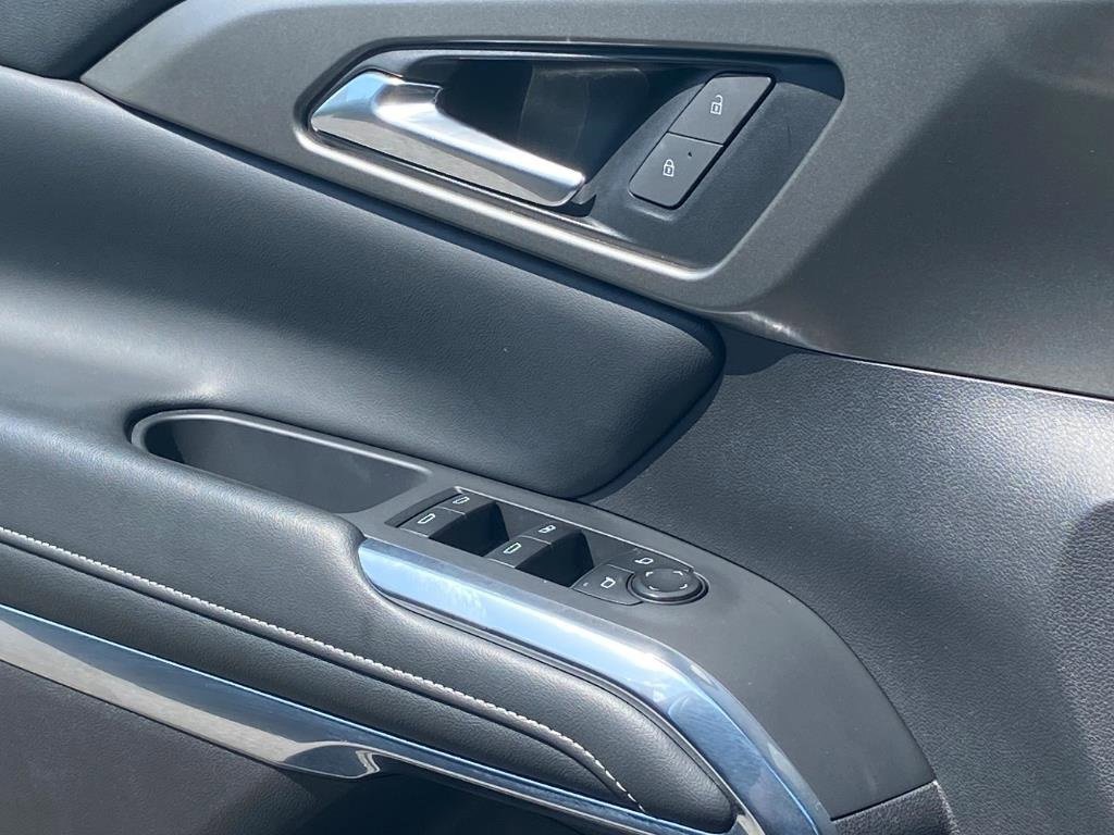 Certified 2025 Chevrolet Traverse LT image 19