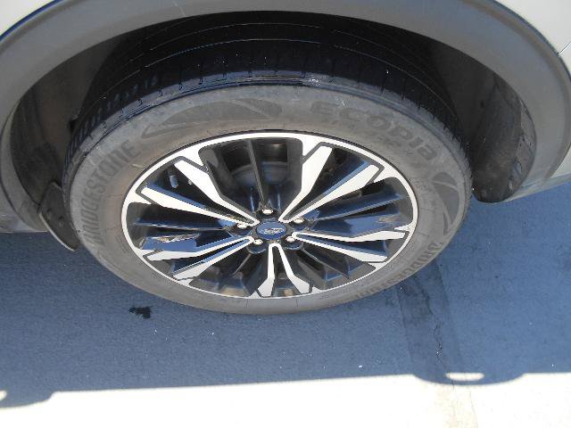 Certified 2022 Ford Escape SE w/ SE Sport Appearance Package FWD image 12