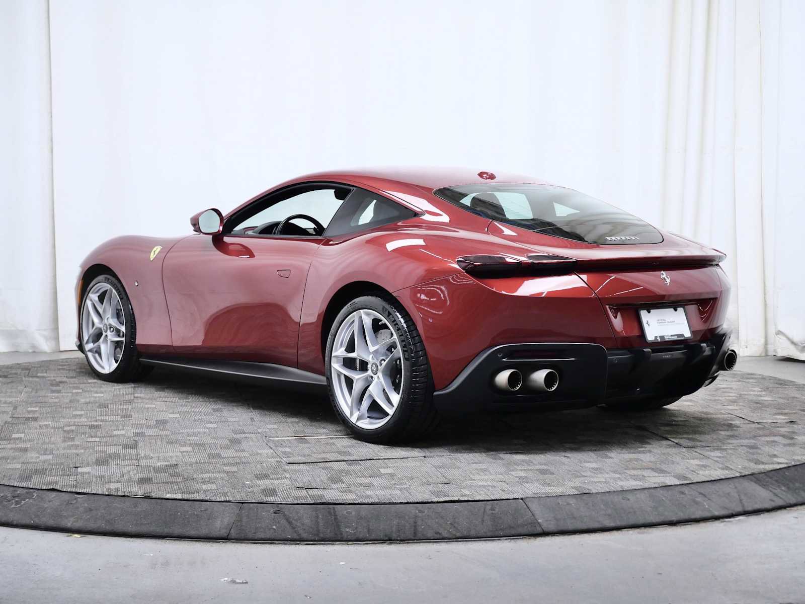 Certified 2021 Ferrari Roma RWD image 3