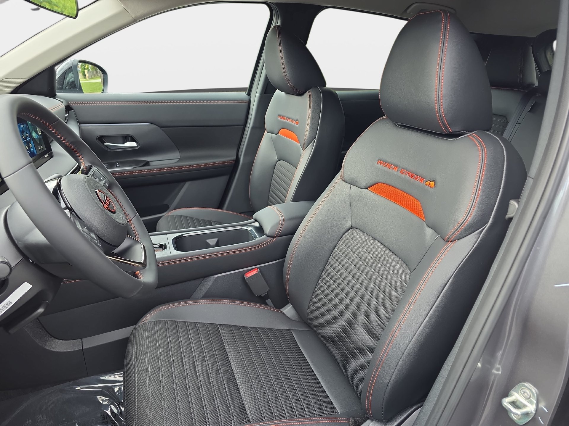 New 2027 Nissan Kicks SV w/ Rock Creek Edition AWD/4WD image 14