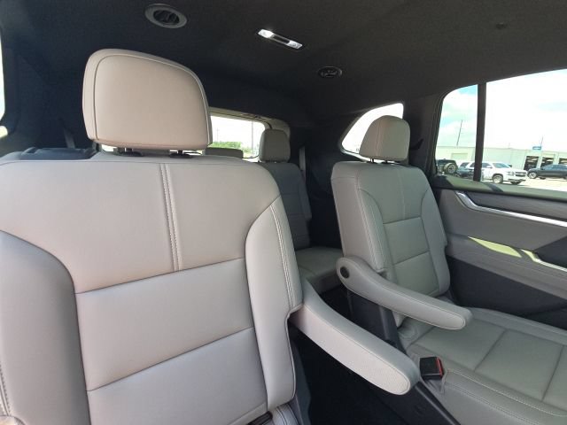 Used 2024 GMC Acadia Elevation FWD image 16