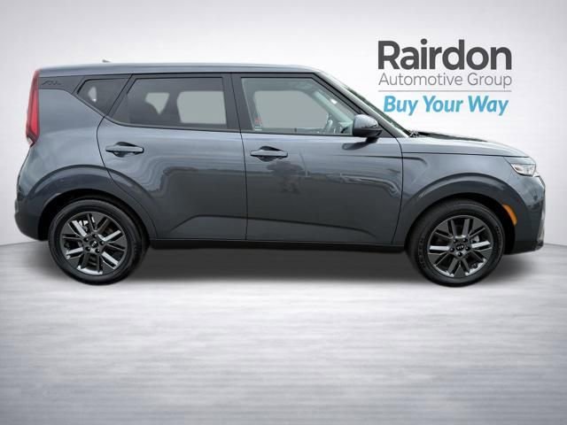 Certified 2021 Kia Soul S FWD image 8
