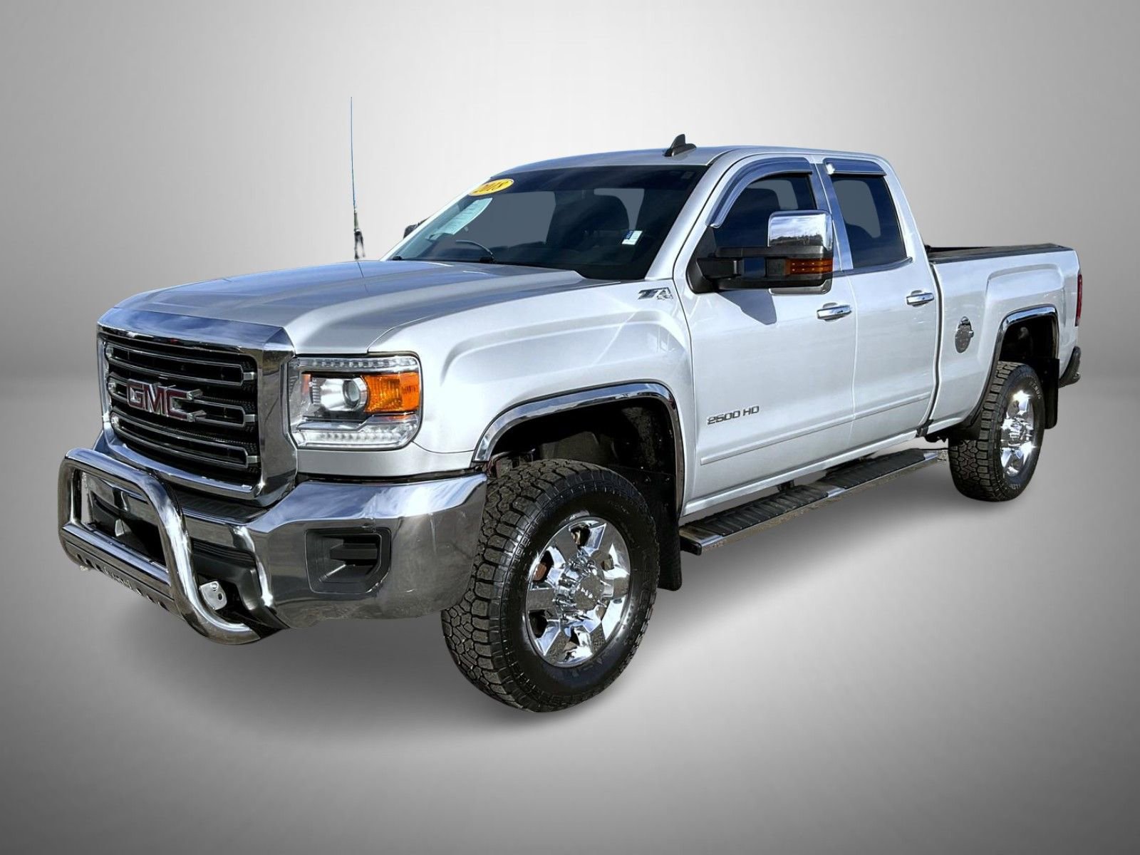 Used 2018 GMC Sierra 2500 SLE image 1