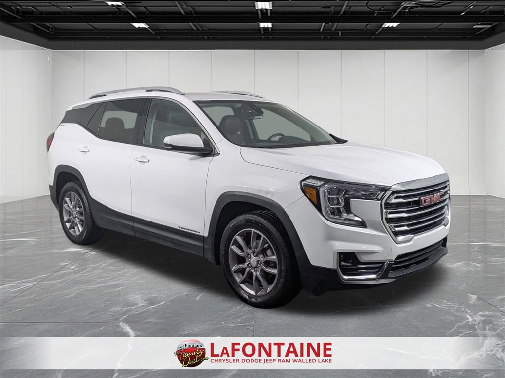 Used 2024 GMC Terrain SLT image 7