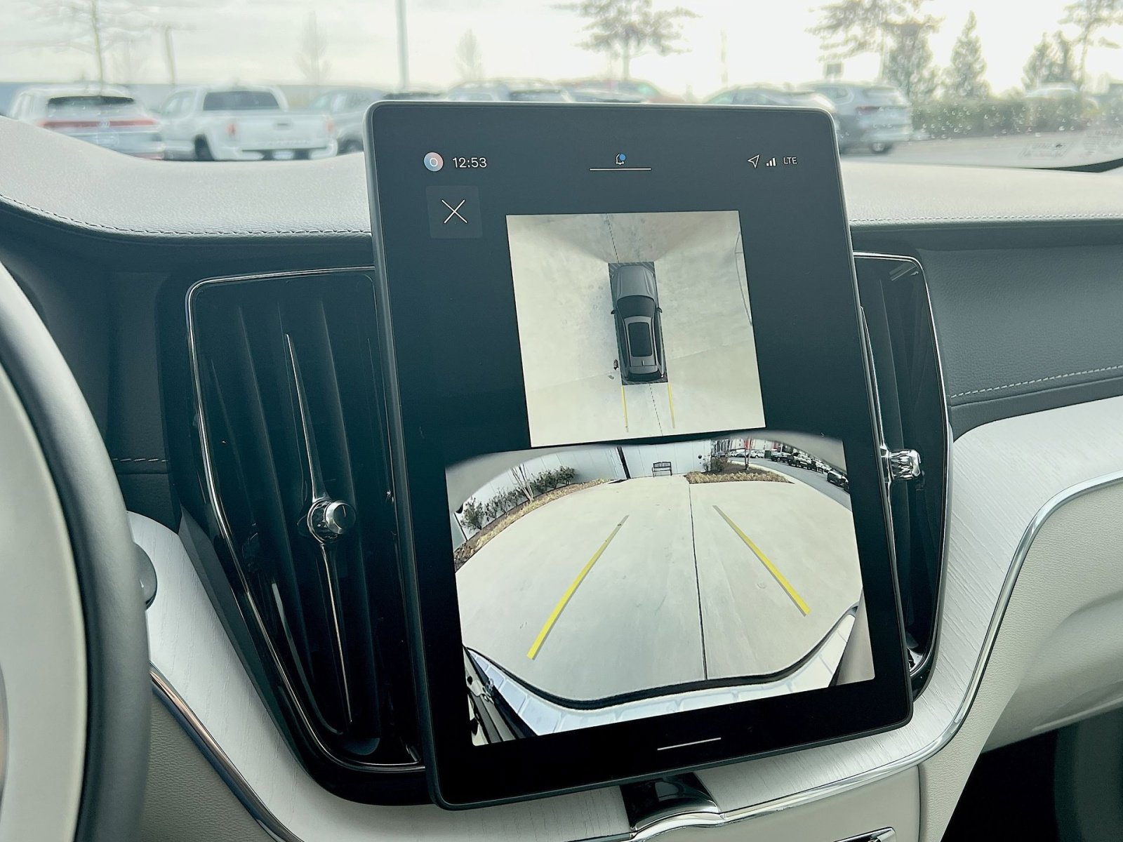 New 2026 Volvo XC60 B5 Ultra w/ Protection Package Premier image 19