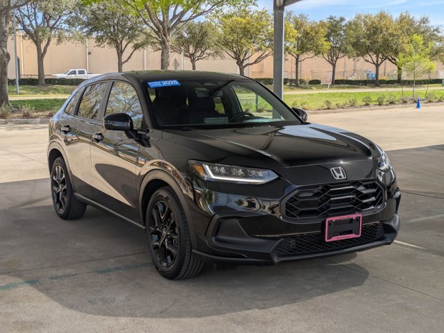 Certified 2025 Honda HR-V Sport image 3