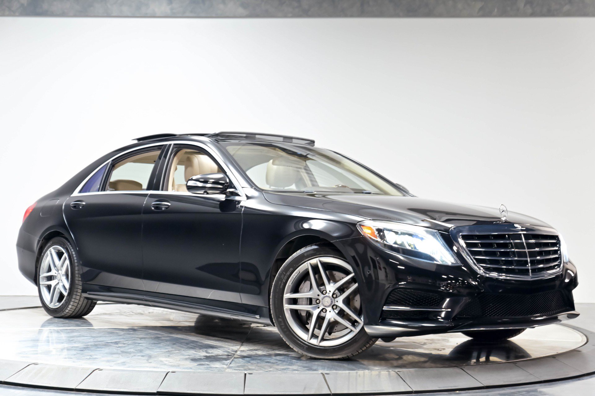 Used 2016 Mercedes-Benz S 550 4MATIC Sedan image 52