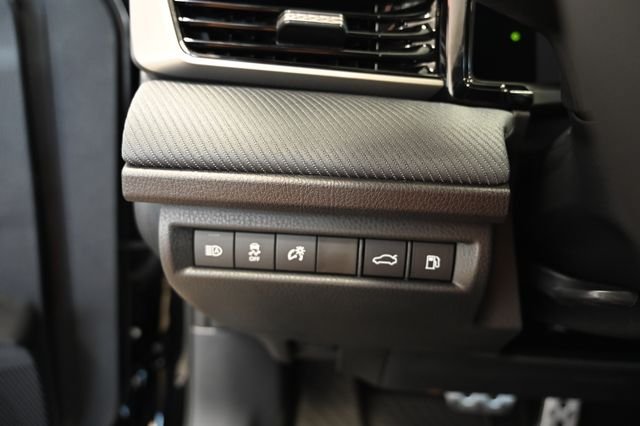 New 2026 Toyota Camry SE FWD image 25