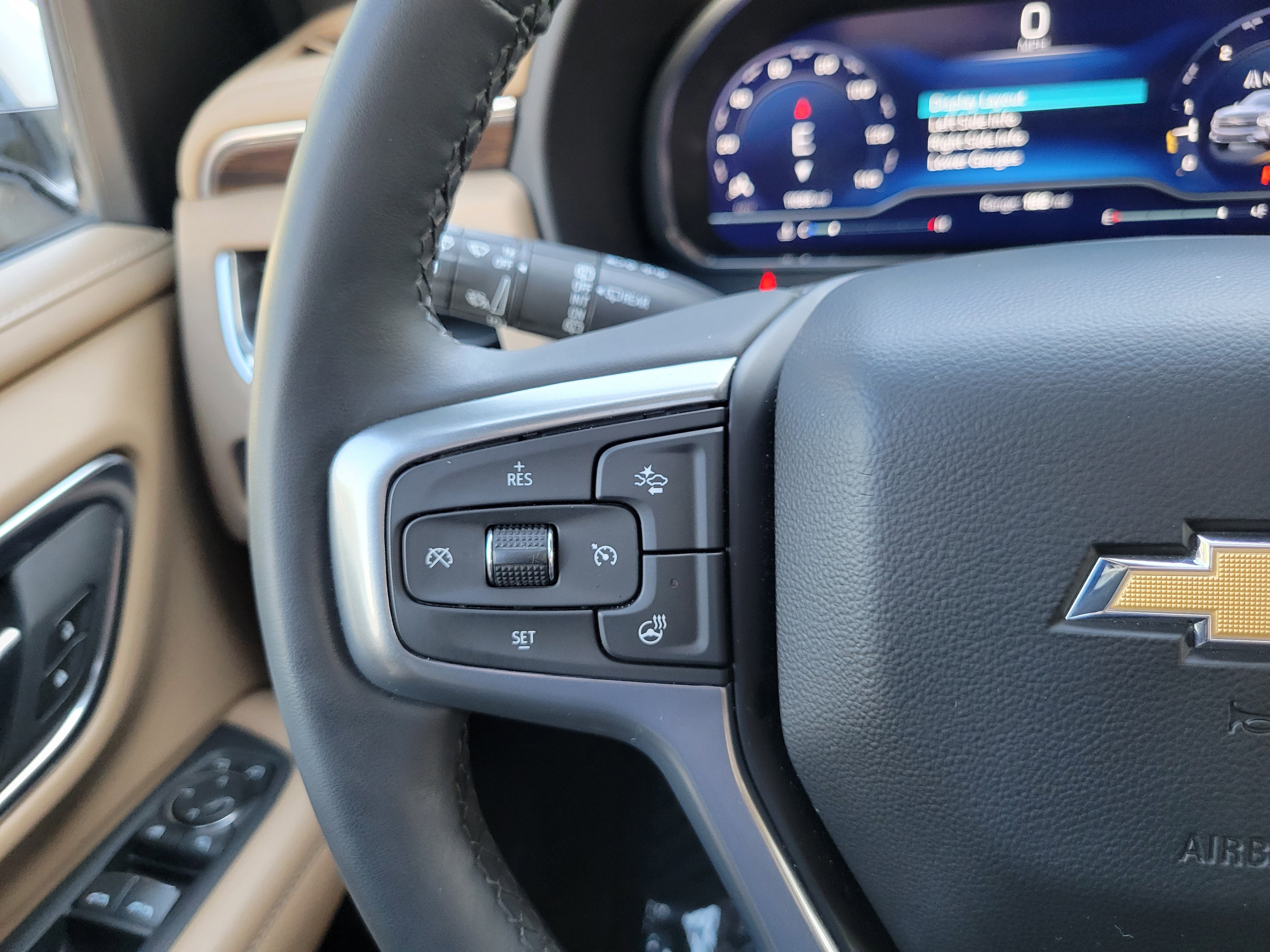 Used 2024 Chevrolet Suburban Premier w/ Premium Package image 22