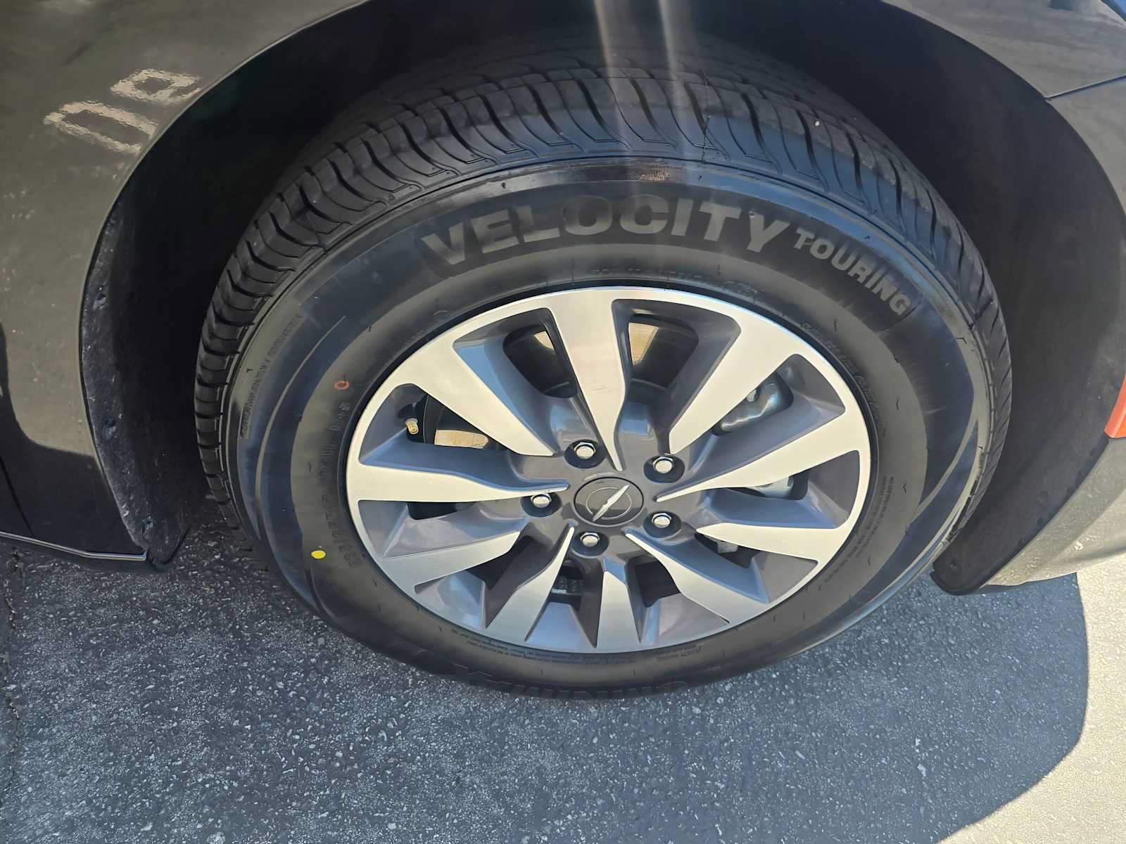 Used 2023 Chrysler Pacifica Touring-L FWD image 9