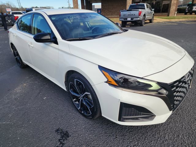 Used 2024 Nissan Altima 2.5 SR image 7