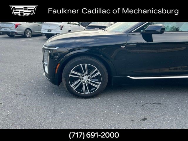 Used 2024 Cadillac Lyriq Luxury w/ LPO, Floor Liner Package AWD/4WD image 29