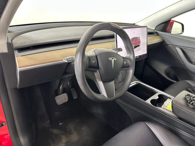 Used 2022 Tesla Model Y Long Range image 14