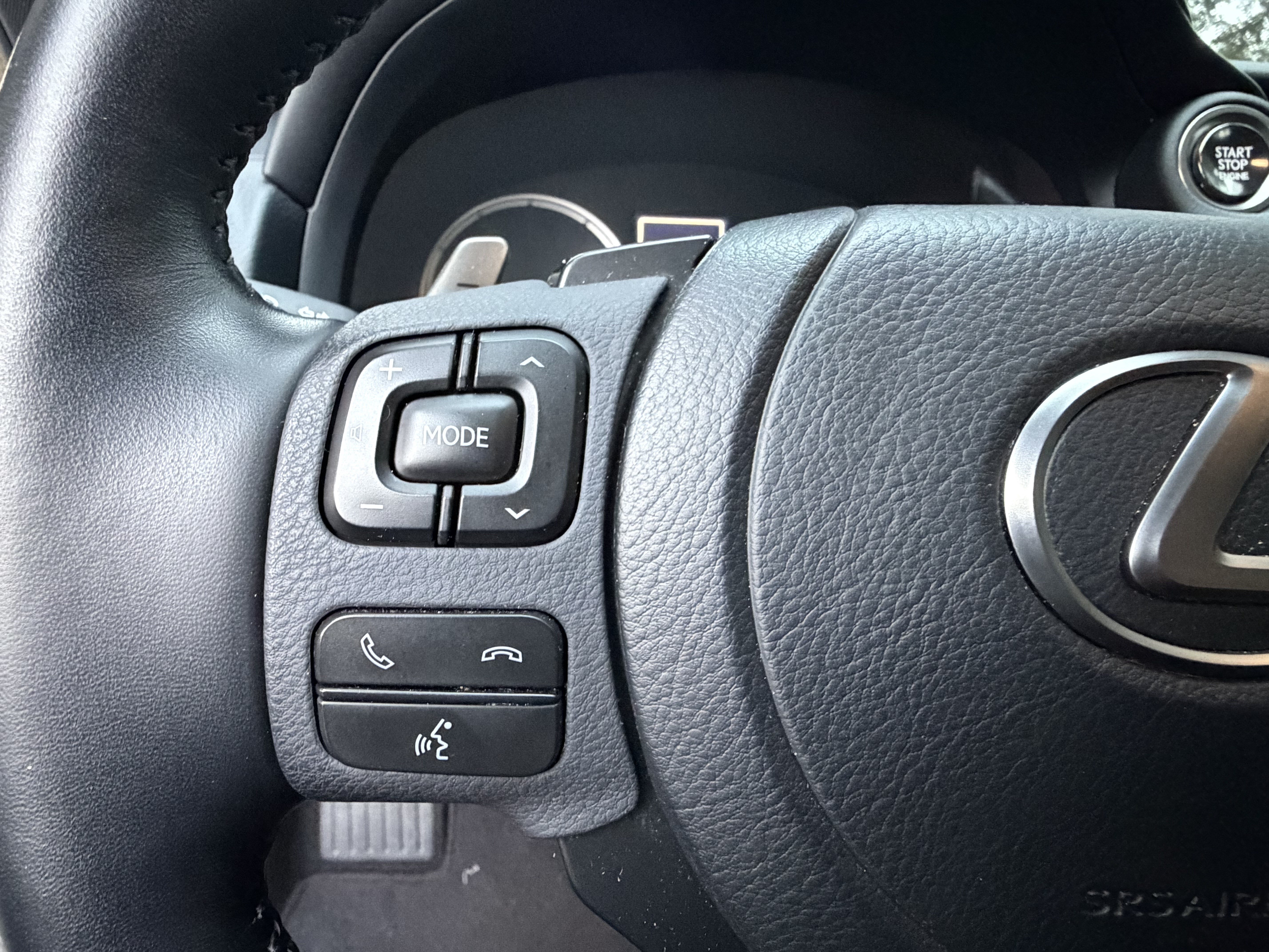 Used 2025 Lexus IS 350 F Sport RWD image 19