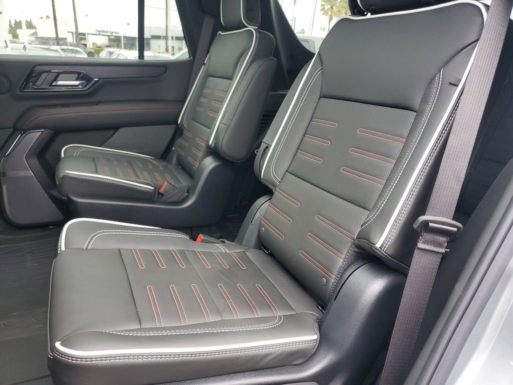 New 2026 GMC Yukon AT4 Ultimate AWD/4WD image 15