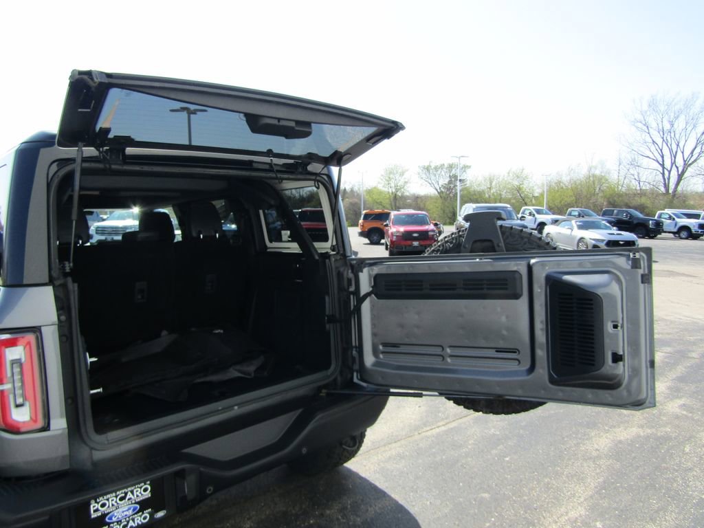 Used 2025 Ford Bronco Badlands AWD/4WD image 6