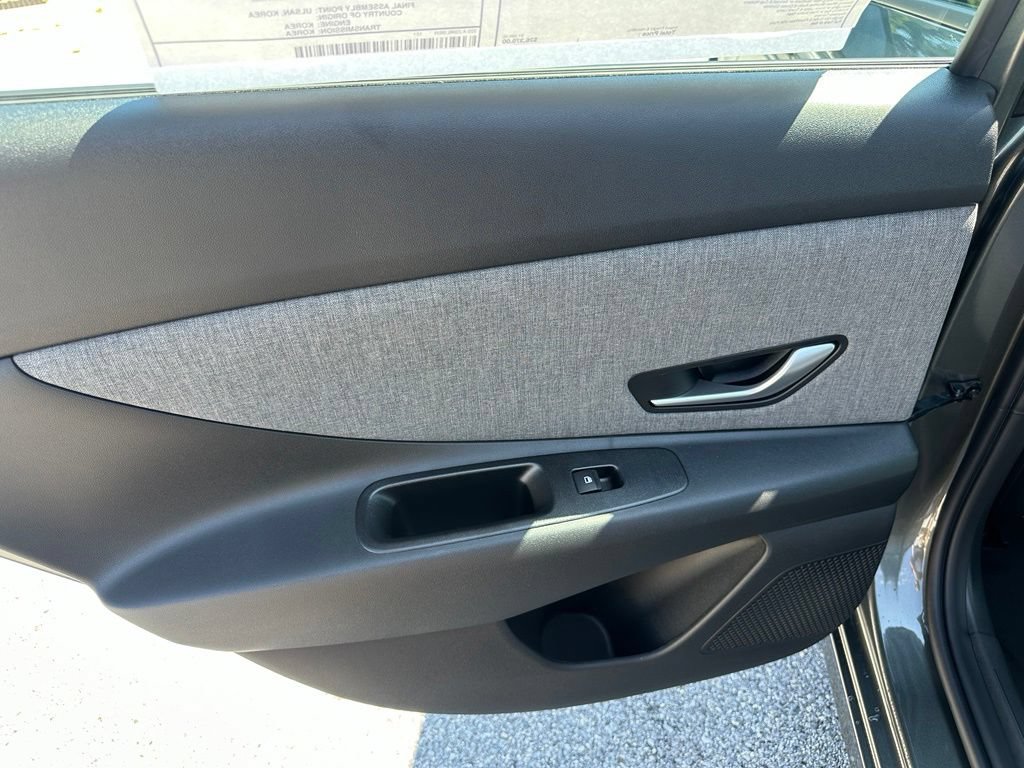 New 2026 Hyundai Elantra SEL Sport FWD image 10