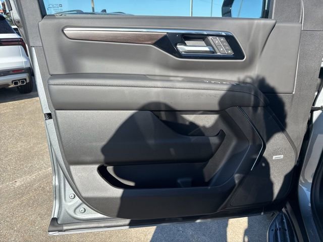 New 2026 Chevrolet Suburban LT w/ Comfort Package image 27